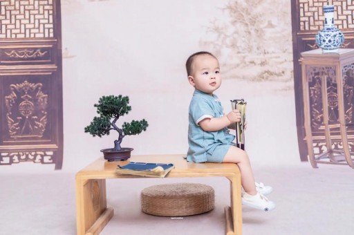 通许宝宝眼睛肿是什么原因
